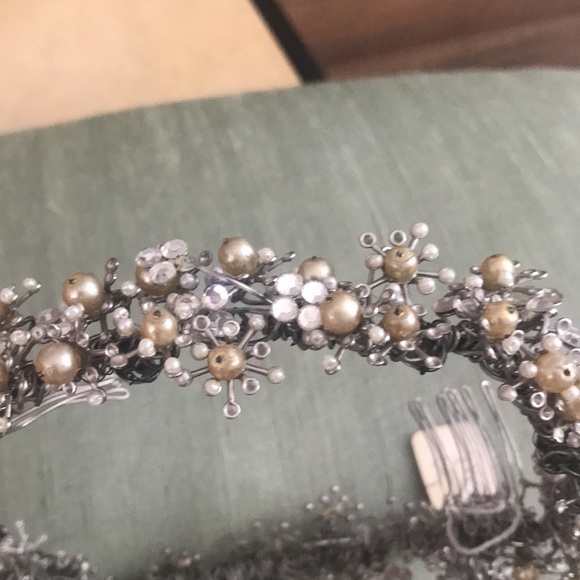 Wow can’t get over this gorgeous tiara vintage for sale - Picture 7 of 7